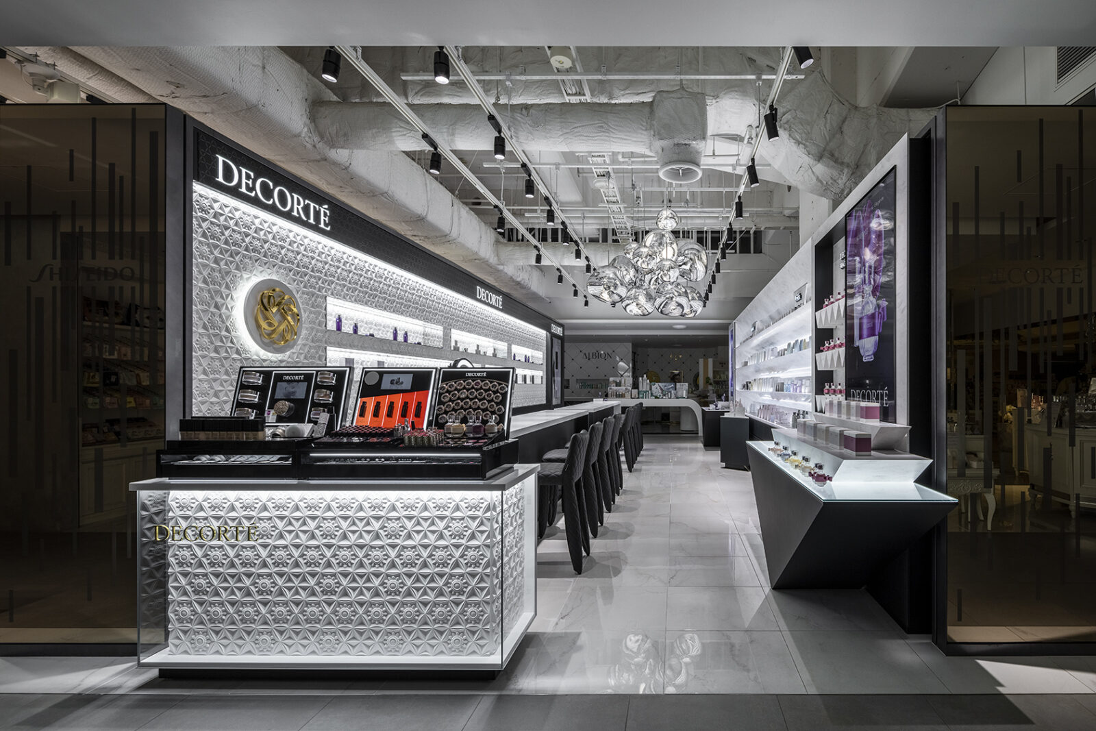 shu_to decorte sukiya